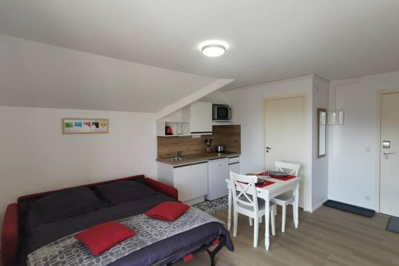 Studio 2 Pers Avec Acces Piscine Et Sauna Les Deserts  Exterior photo